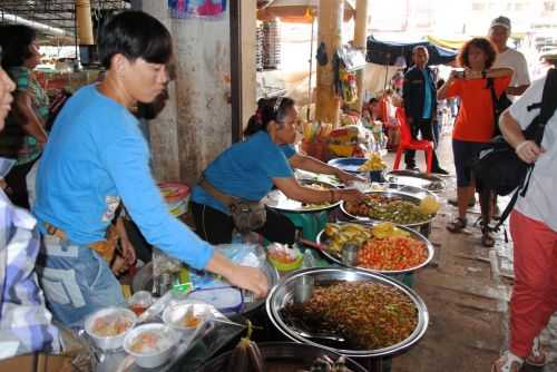 ANGKOR WAT HALF MARATHON 2013